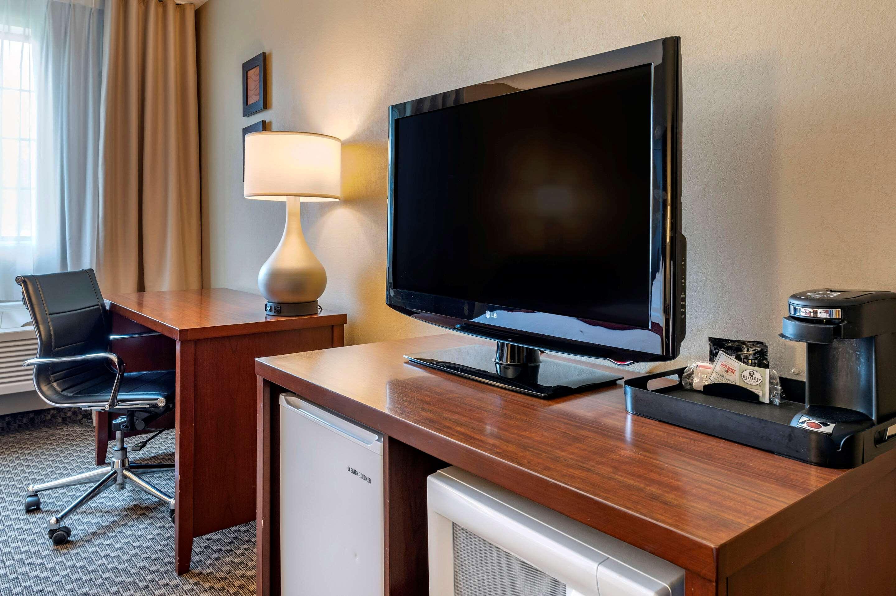 Comfort Inn & Suites Napoleon Exteriér fotografie