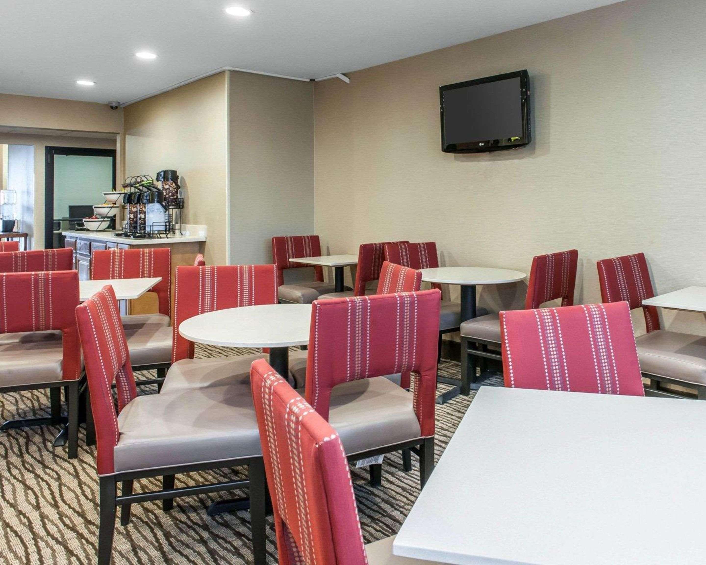 Comfort Inn & Suites Napoleon Exteriér fotografie